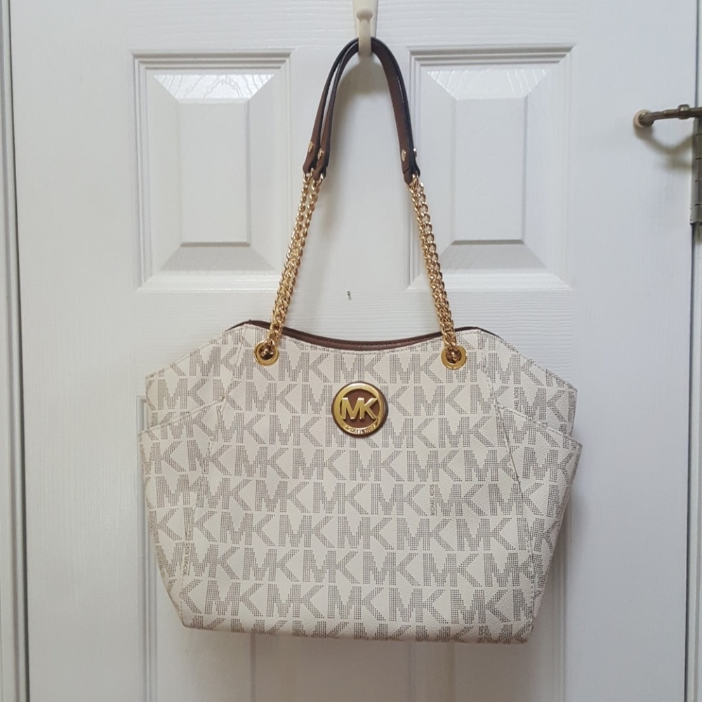 Michael Kors Vanilla purse